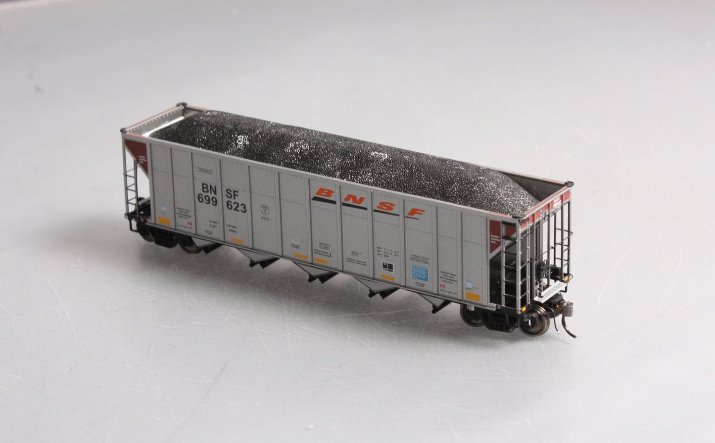 Rapido Trains 169004 HO BNSF Wedge Scheme AutoFlood III Coal Hopper #6