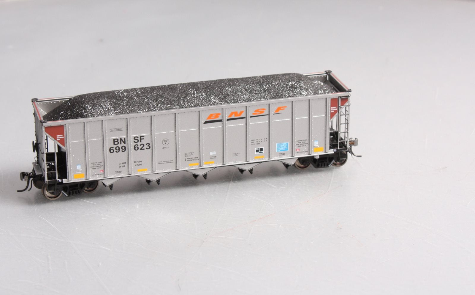 Rapido Trains 169004 HO BNSF Wedge Scheme AutoFlood III Coal Hopper #6