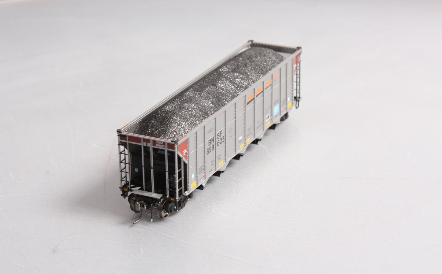 Rapido Trains 169004 HO BNSF Wedge Scheme AutoFlood III Coal Hopper #6