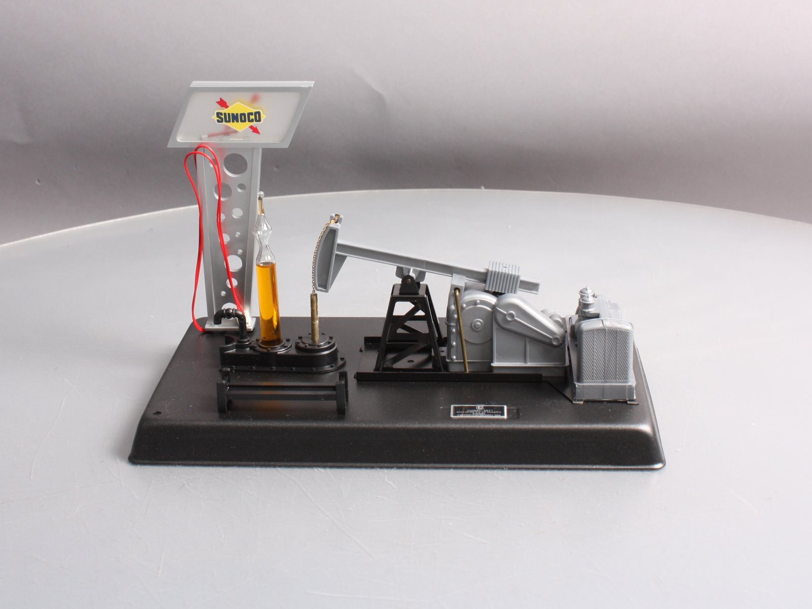 Lionel 6-12945 O Gauge Sunoco Animated Pumping Station #457 LN/Box