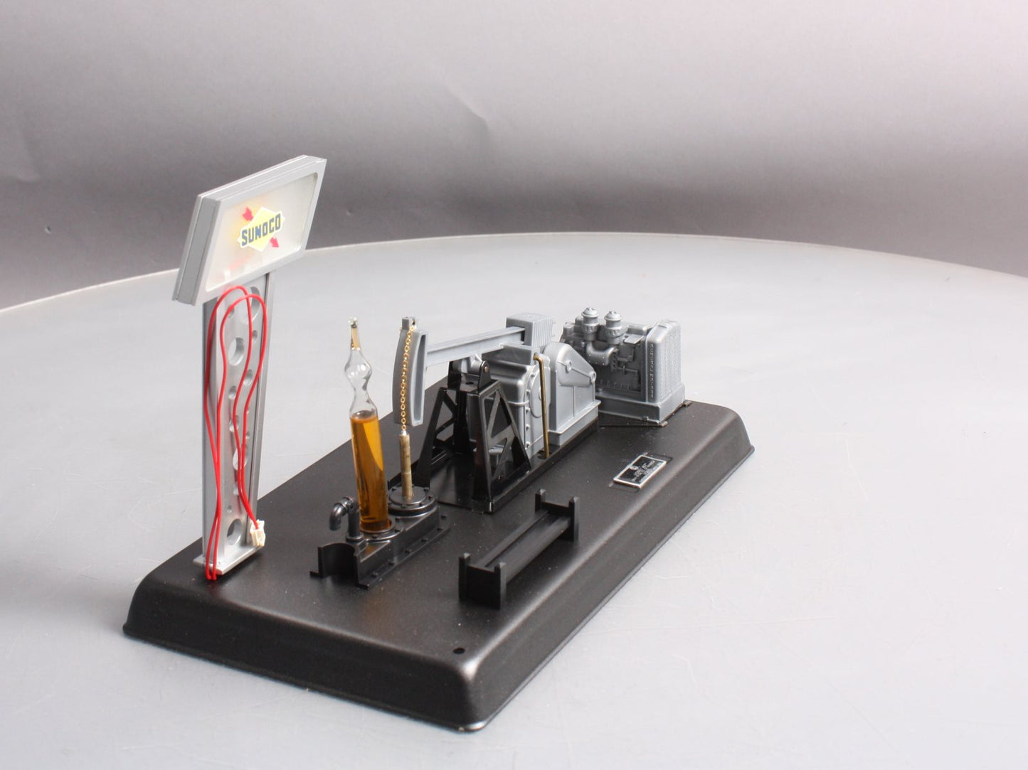 Lionel 6-12945 O Gauge Sunoco Animated Pumping Station #457 LN/Box