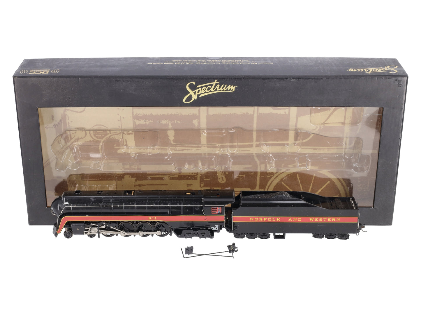 HO BACHMANN 41-0657-A4 4-8-4 NORFOLK & WESTERN CLASS J 611 STEAM LOCOMOTIVE