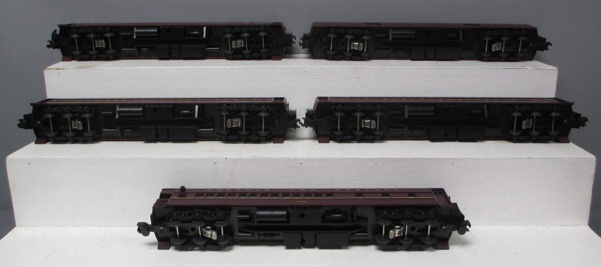 MTH 20-4024 O Scale Norfolk & Western 70' Madison Passenger Cars (Set of 5) LN/Box