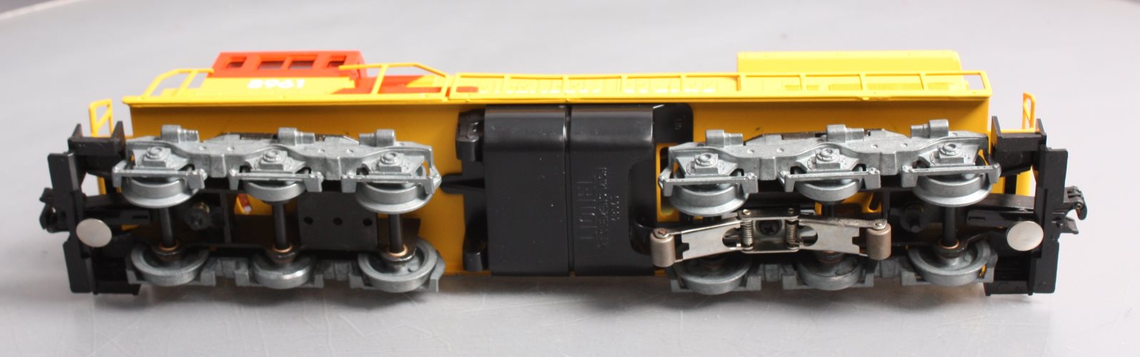 Lionel 6-8961 O Southern Pacific U36C Non-Powered Diesel Locomotive #8961 LN/Box