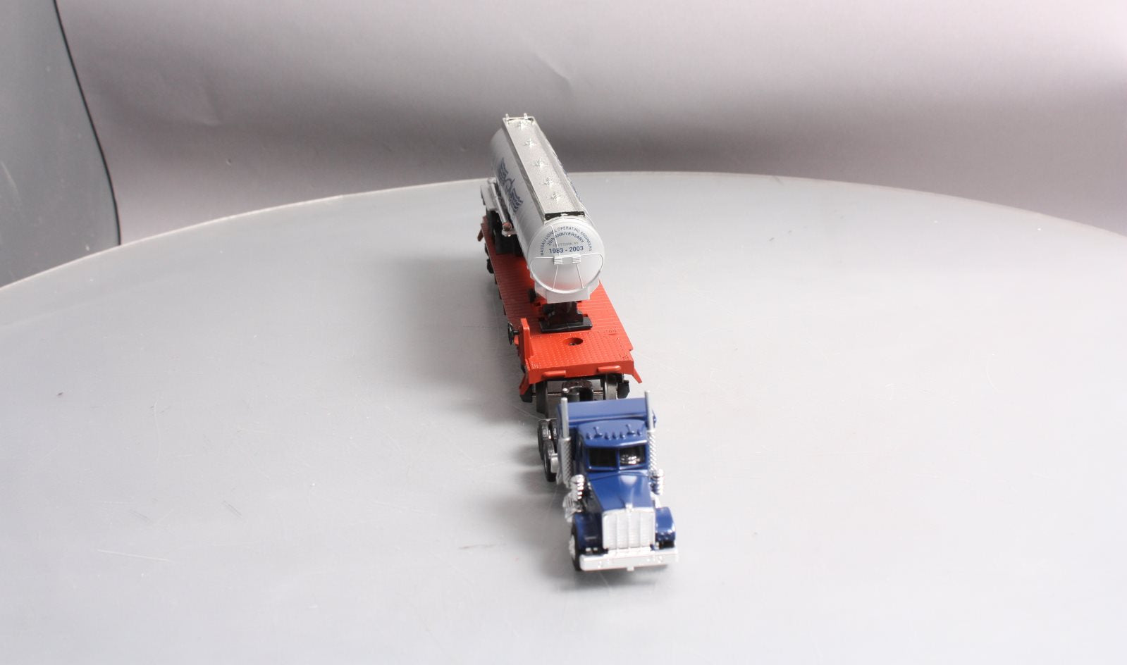 Lionel 6-52296 O Gauge Long Island Flat & Republic Aviation w/Tanker Truck LN/Box