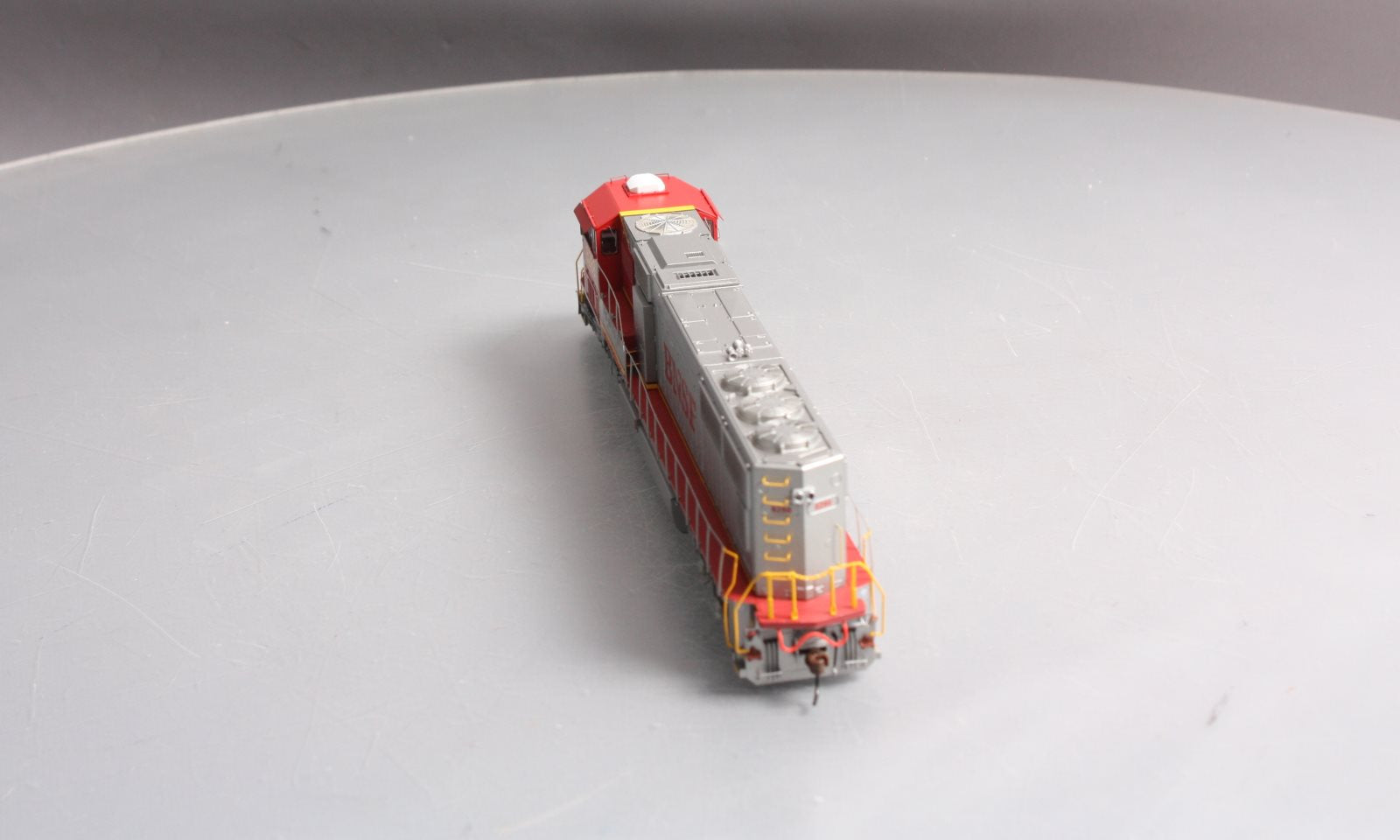 Athearn G69320 HO BNSF SD75I Diesel Locomotive with DCC & Sound #8288