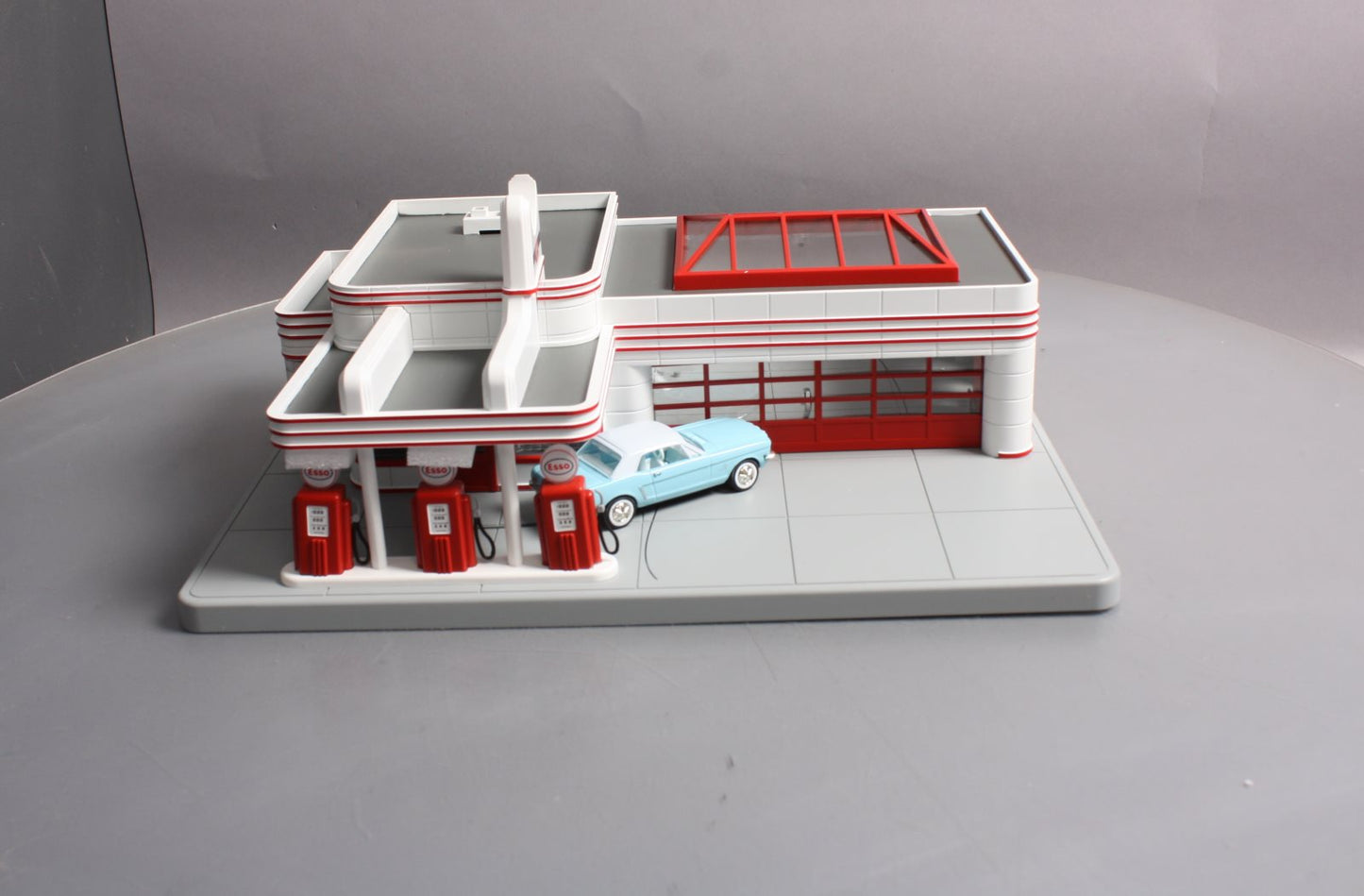 MTH 30-9106 O Gauge Esso Operating Gas Station LN/Box