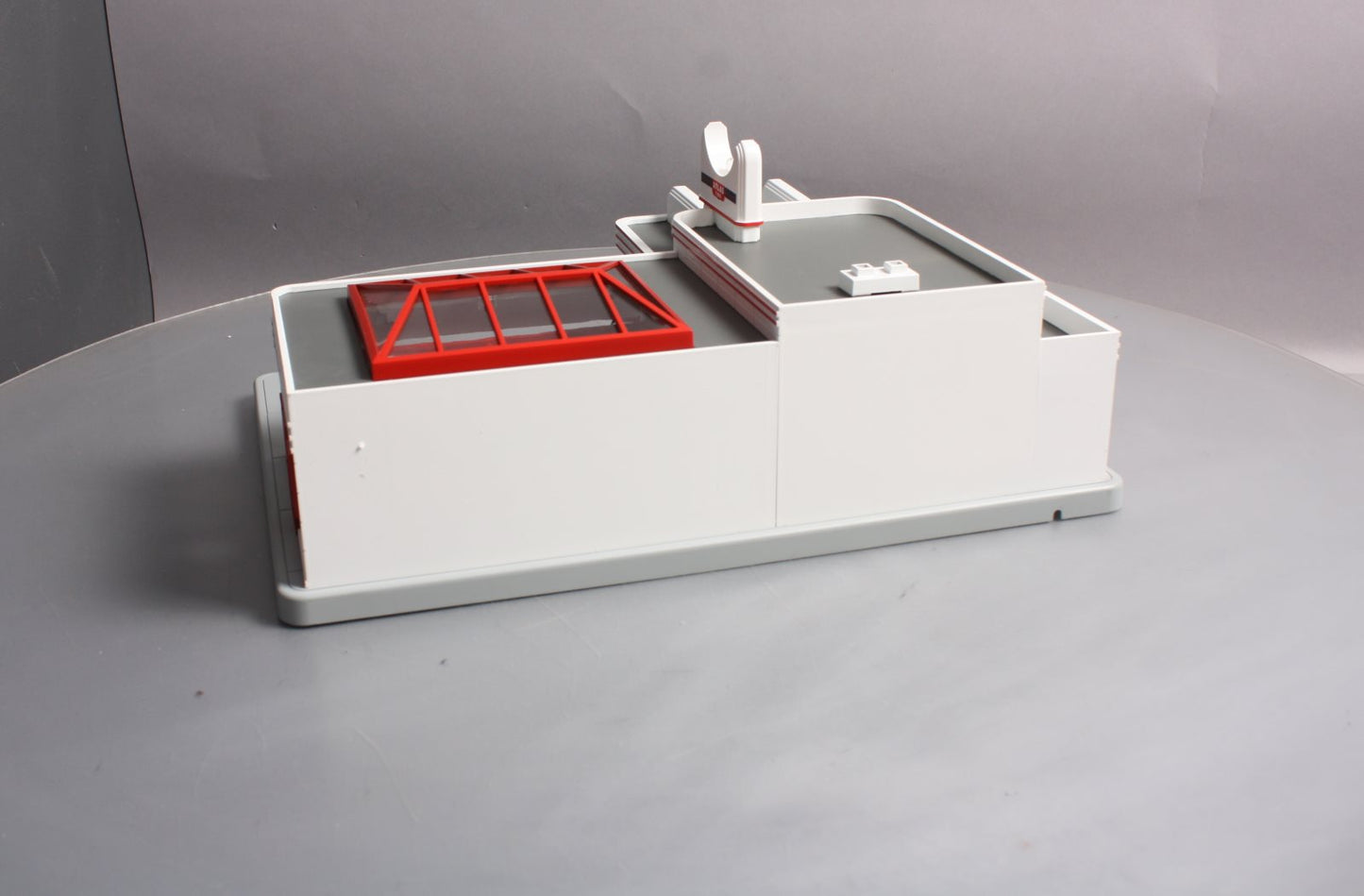 MTH 30-9106 O Gauge Esso Operating Gas Station LN/Box