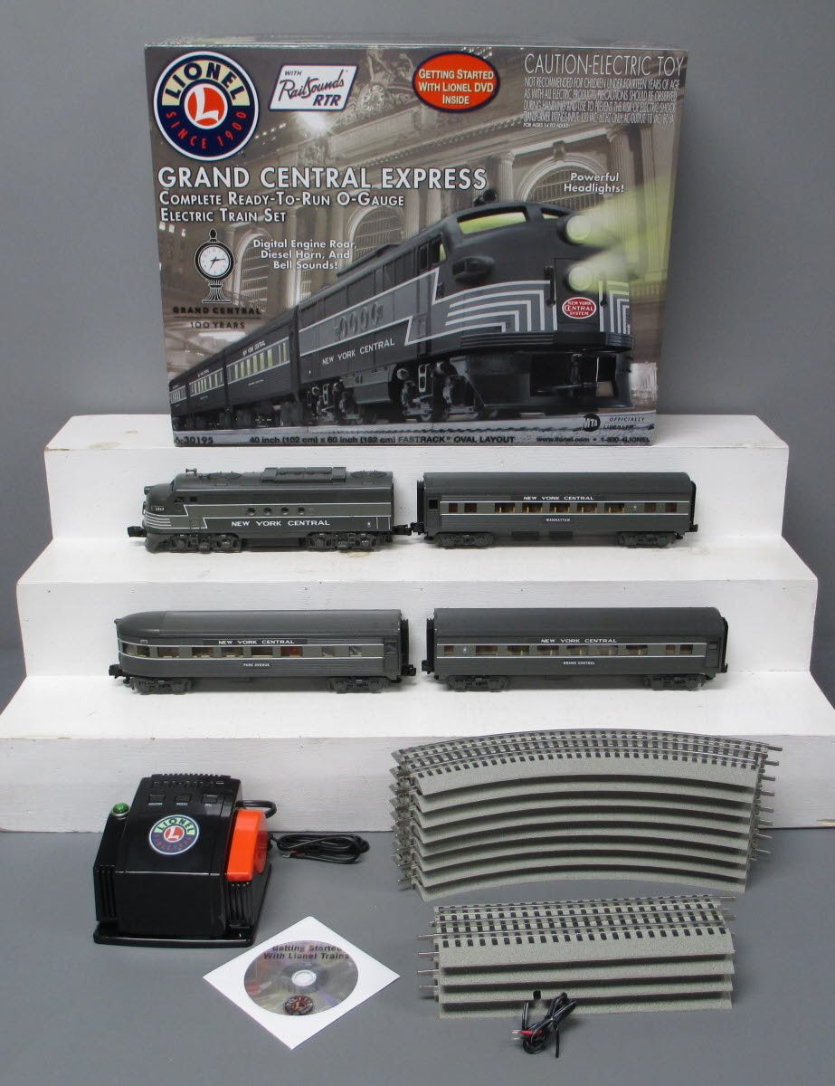 Lionel 6-30195 O Gauge Grand Central Express Diesel Passenger Train Set EX/Box