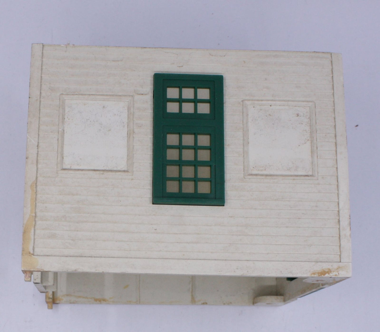 Lionel 256-7 Freight Station House with Green Door and Windows-No Roof
