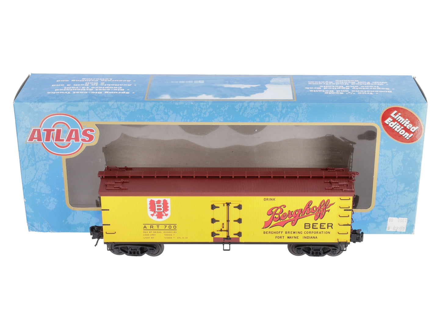Atlas 8185-1 O Gauge 40' Wood Reefer Berghoff Beer #700 LN/Box