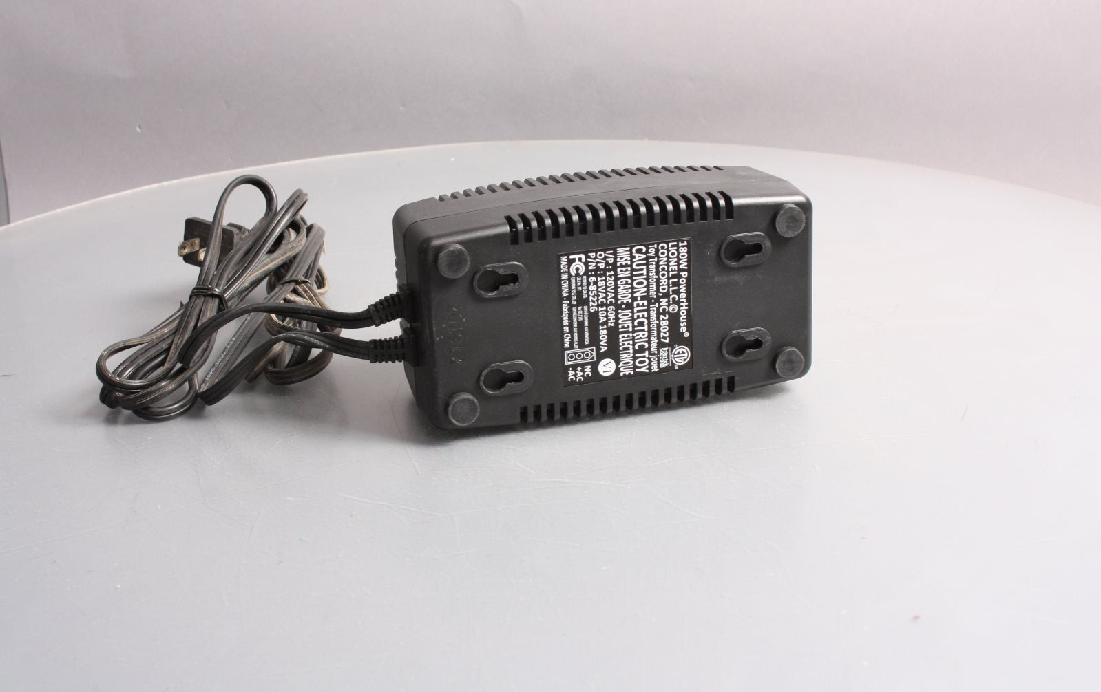 Lionel 6-85226 O 180W New Powerhouse Watt 10A Power Supply LN/Box