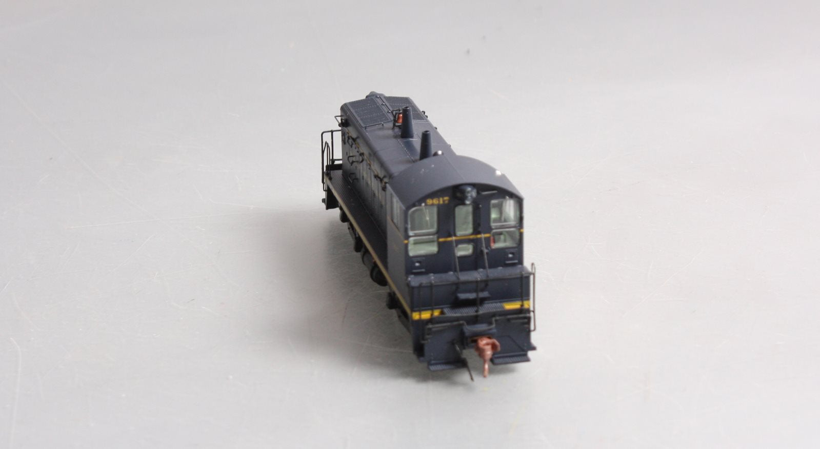 山田東哉 色絵仁清意 癸酉 抱鶏姫 香合 JA70506 美術品・アンティーク・コレクション 山田東哉 色絵仁清意 癸酉 抱鶏姫