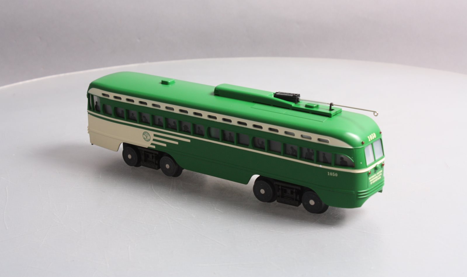 MTH 30-2504-1 O Gauge San Francisco PCC Street Car w/PS1 #1050 EX/Box