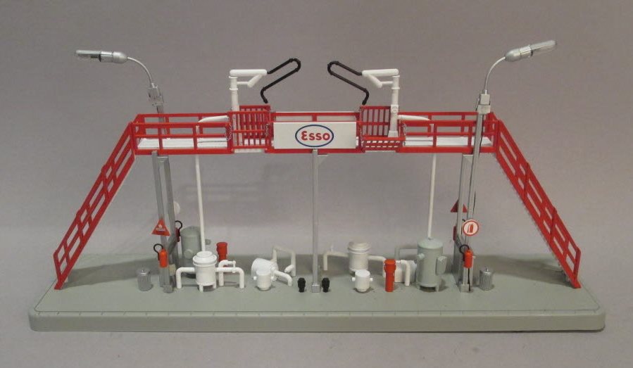 MTH 30-90405 O Esso Tank Filling Station