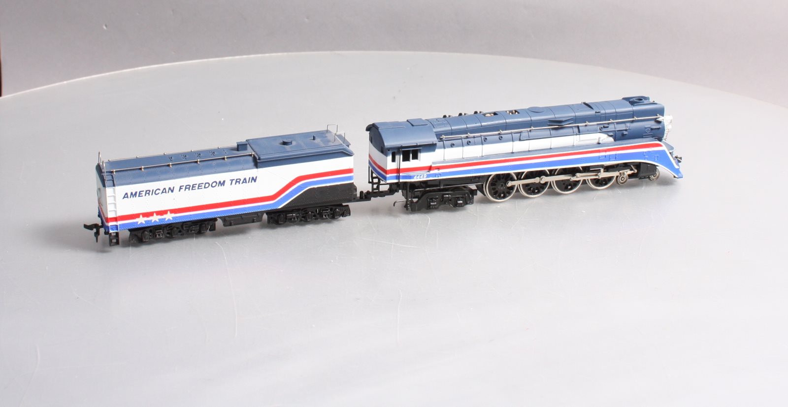 Lionel HO GS-4 Northern American Freedom Train 4-8-4 Steam Loco and Tender #4449 LN/Box