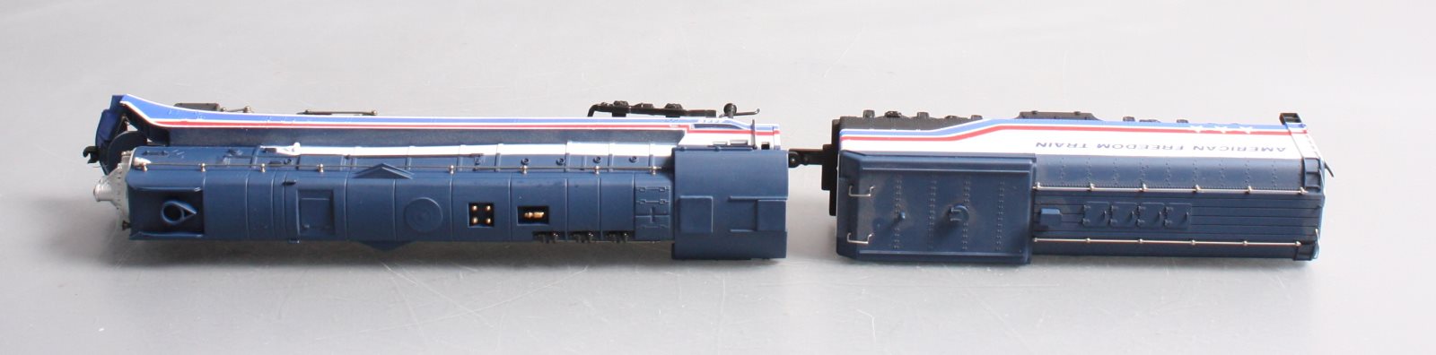 Lionel HO GS-4 Northern American Freedom Train 4-8-4 Steam Loco and Tender #4449 LN/Box