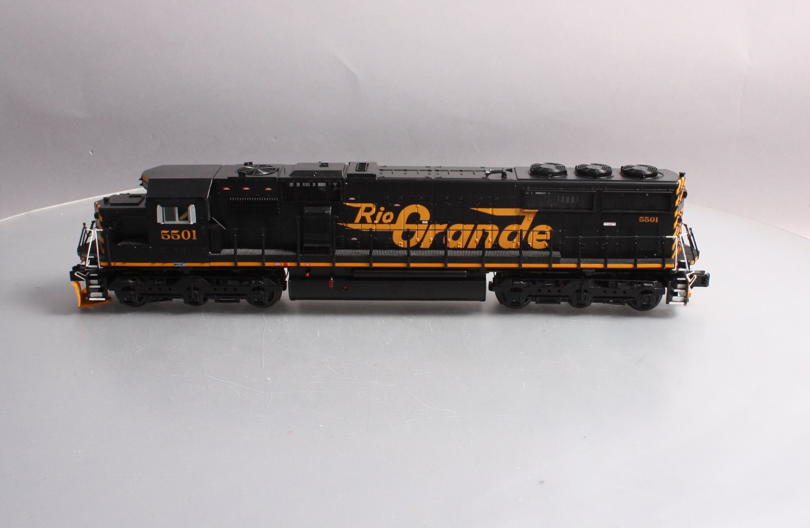 MTH 20-20425-1 O Gauge D&RGW SD50 Diesel Engine w/PS3 #5501 (Hi-Rail Wheels)
