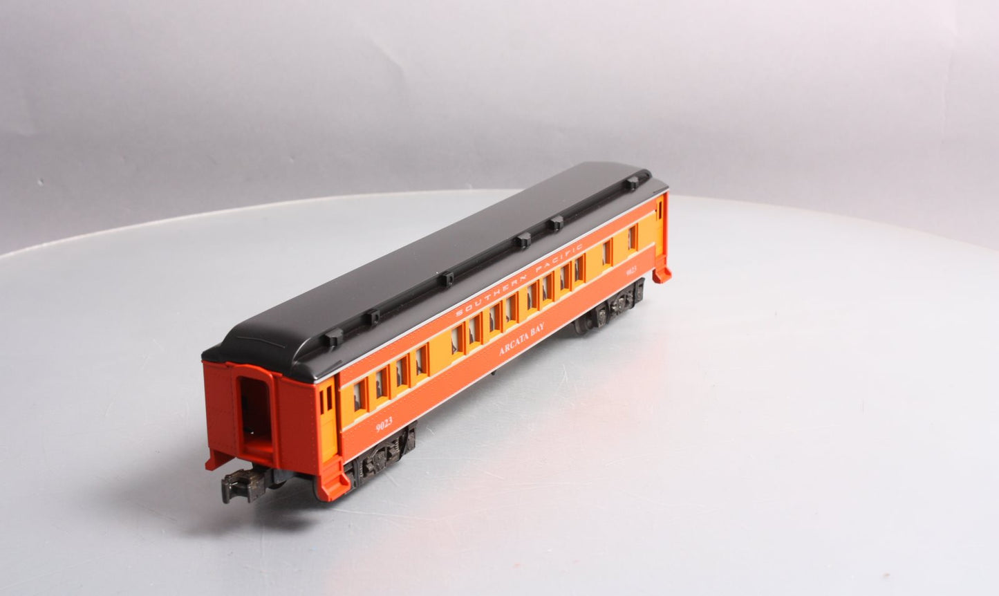 Lionel 6-19023 O Gauge Southern Pacific "Arcata Bay" Madison Passenger Car LN/Box