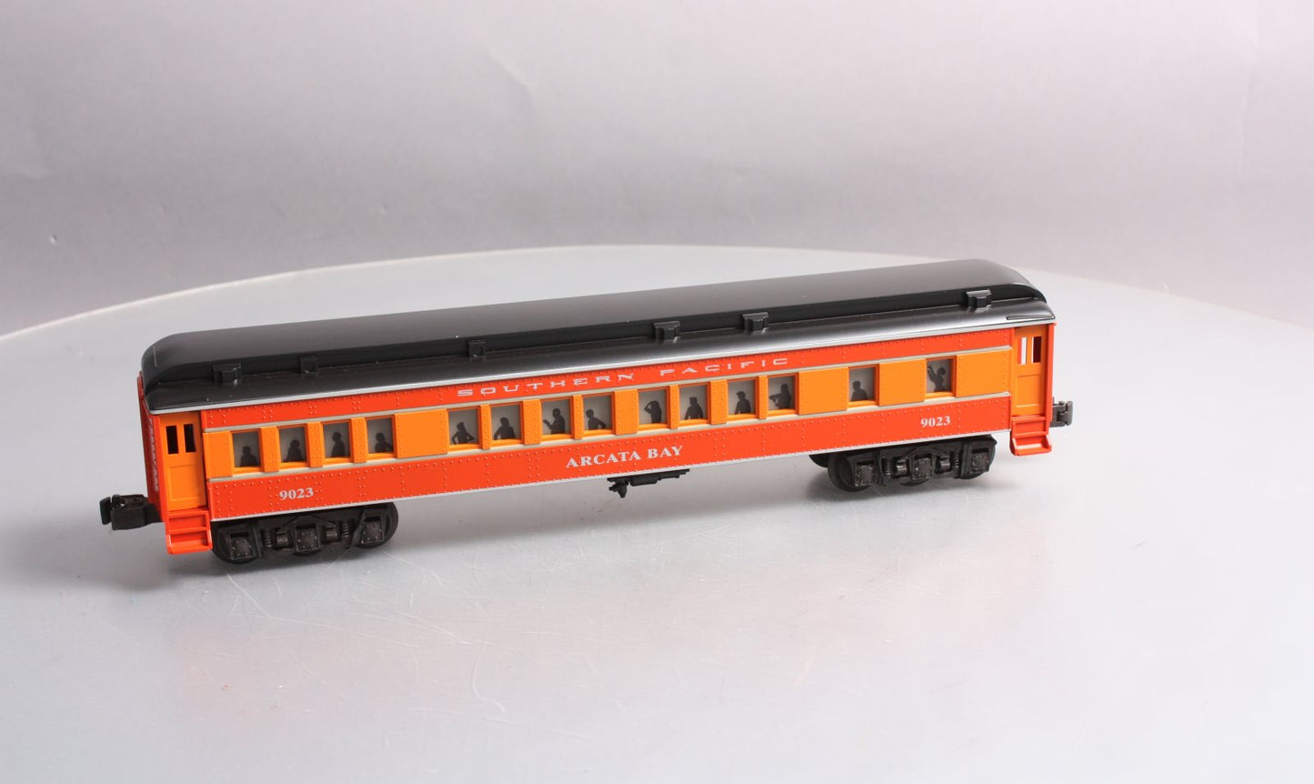 Lionel 6-19023 O Gauge Southern Pacific "Arcata Bay" Madison Passenger Car LN/Box