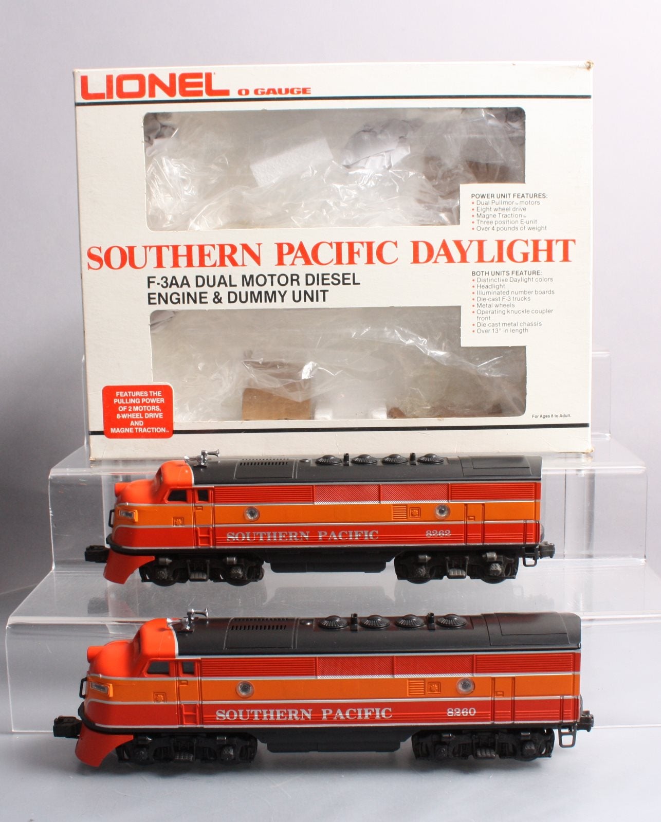 Lionel 6-8260 O Gauge Southern Pacific F3 AA Diesel Locomotive Set #8260/8262 EX/Box