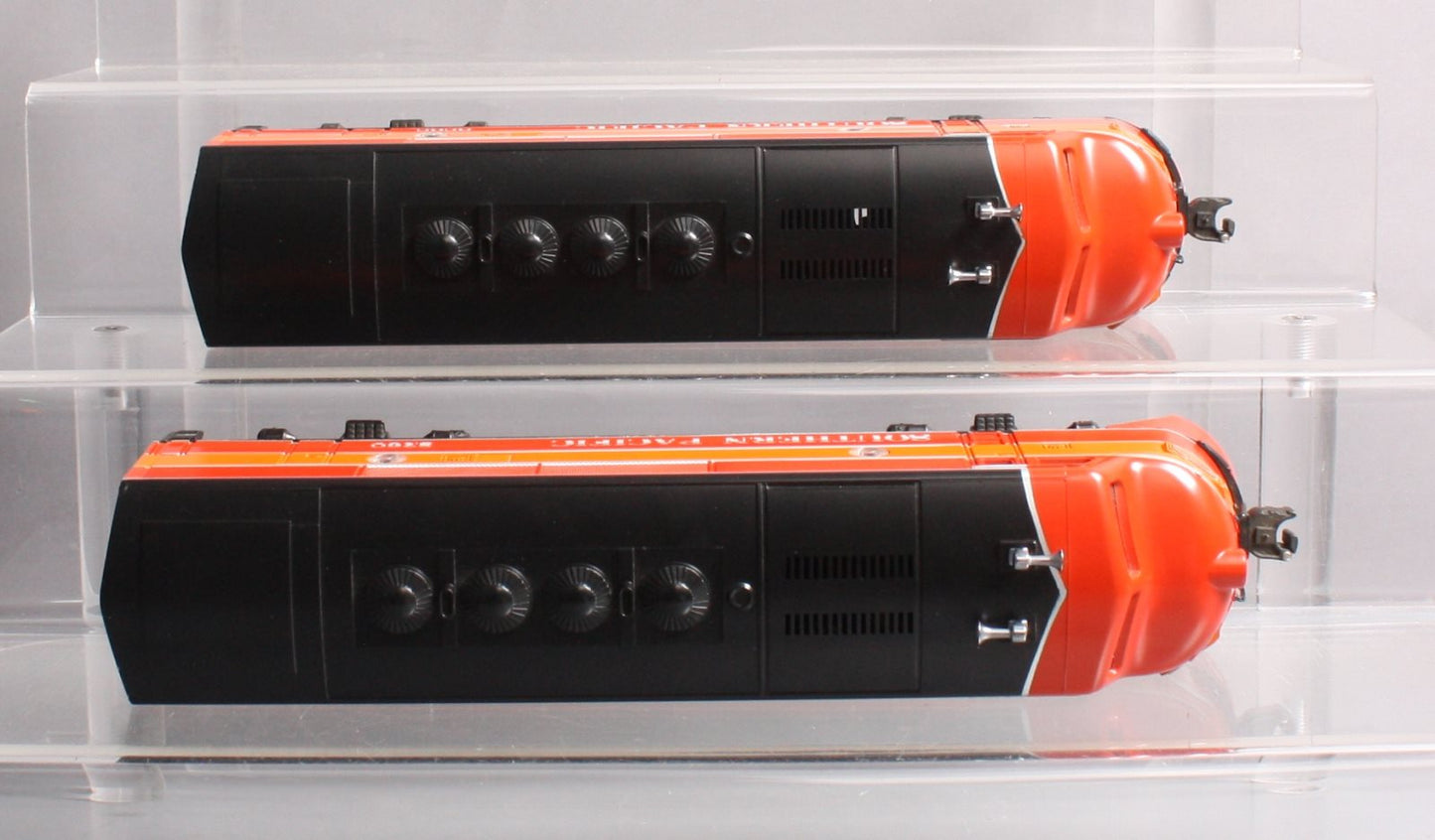 Lionel 6-8260 O Gauge Southern Pacific F3 AA Diesel Locomotive Set #8260/8262 EX/Box