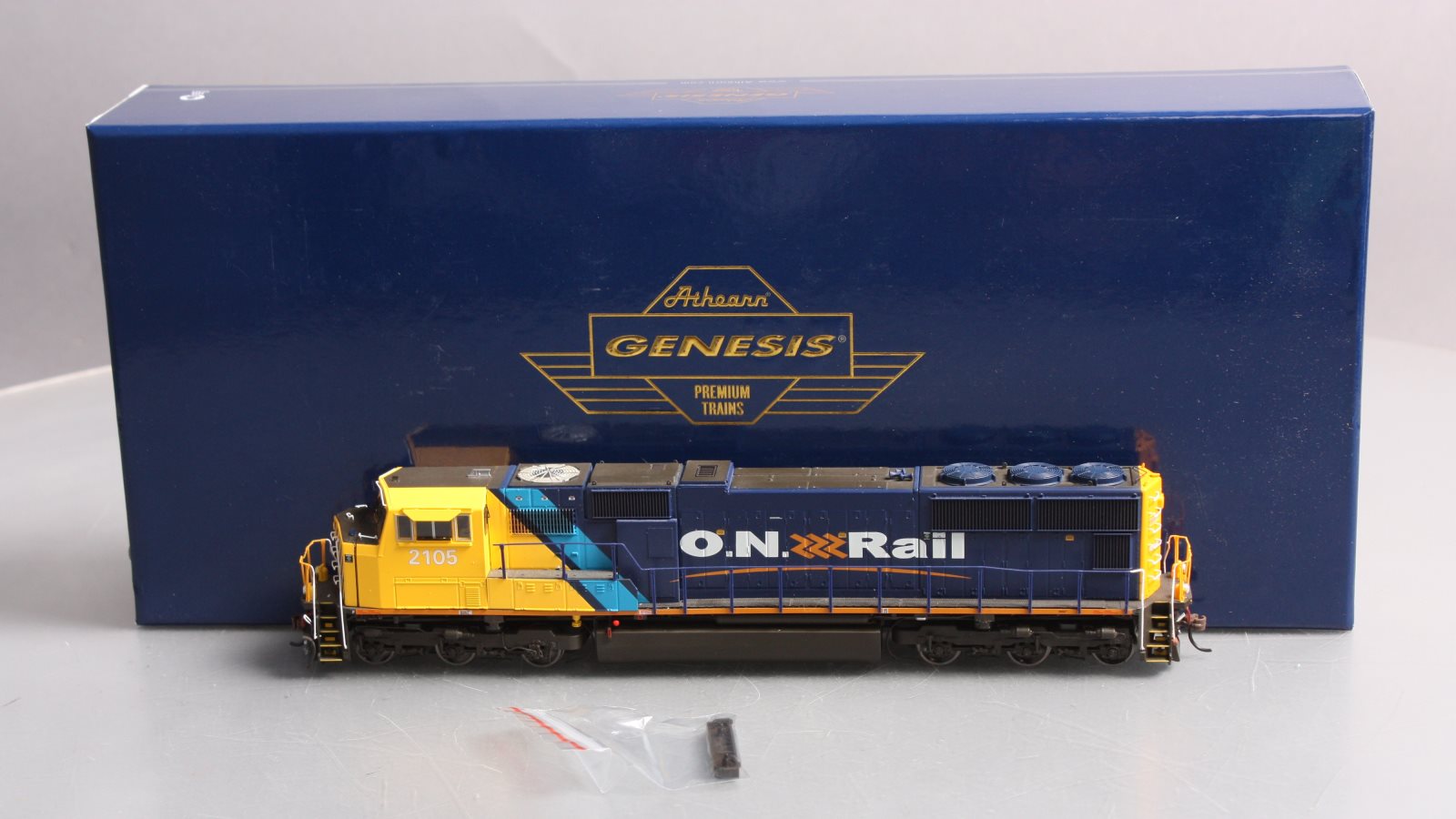 Athearn G69512 HO Ontario Northland Rail SD75I Diesel Locomotive #2105