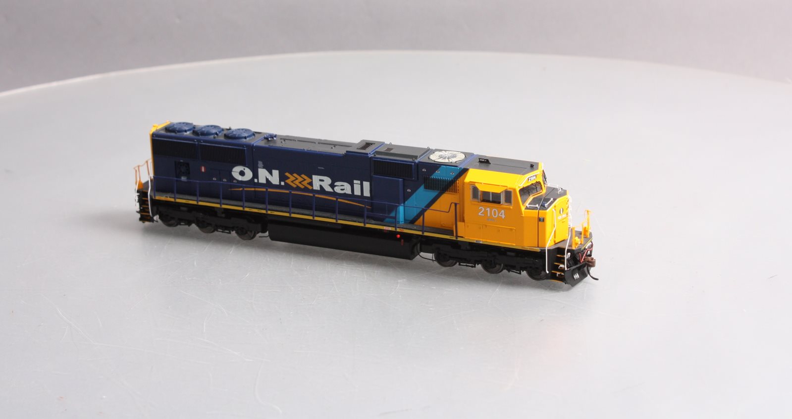 Athearn G69561 HO Ontario Northland Rail SD75I Diesel with DCC & Sound #2104