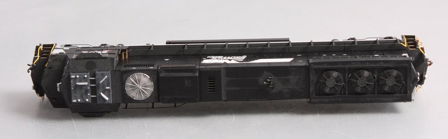 Athearn G70620 HO Norfolk Southern SD70M Diesel Locomotive w/DCC & Sound #2604