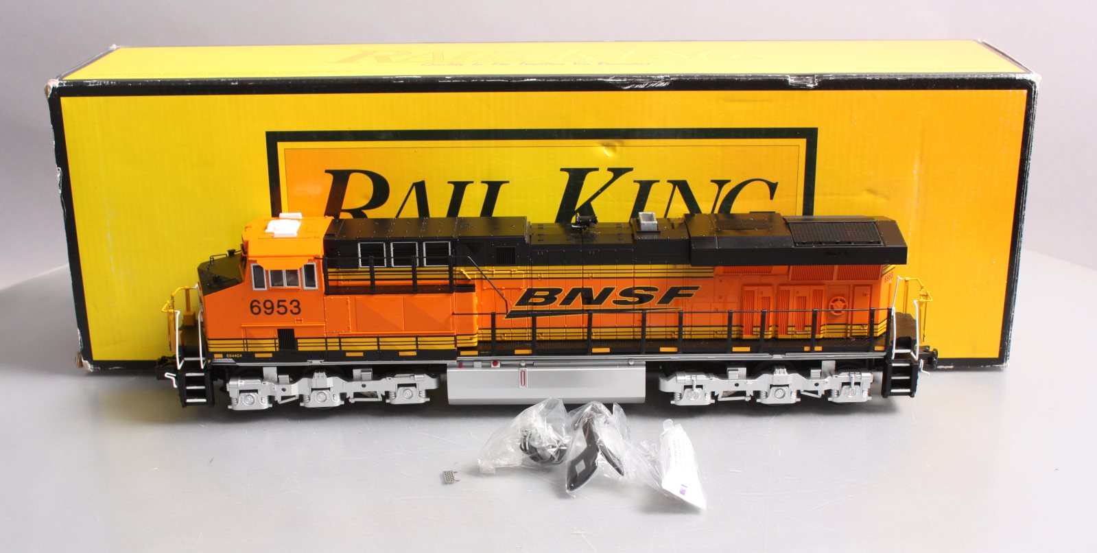 MTH 30-4235-1E O BNSF RailKing ES44AC Diesel Locomotive w/PS3