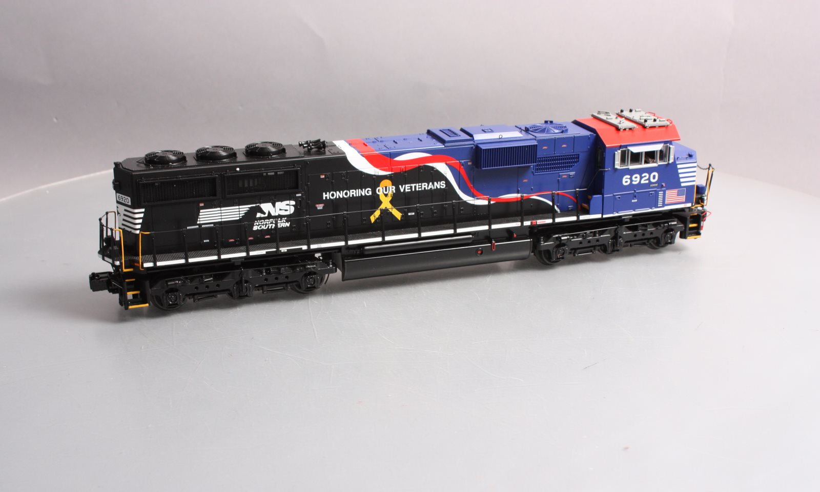 MTH 20-20591-1 Long Island Railroad Alco S-2 Diesel Switcher w/P-S 3.0 #447