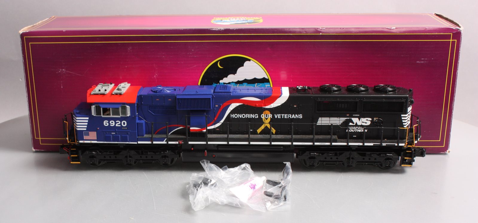 MTH 20-20591-1 Long Island Railroad Alco S-2 Diesel Switcher w/P-S 3.0 #447