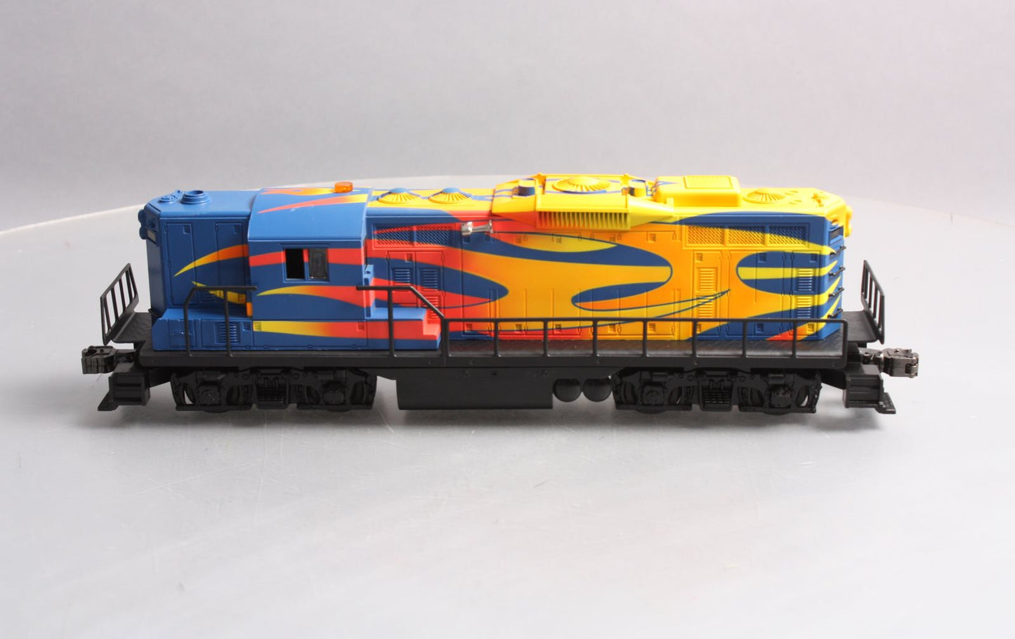 Lionel 6-18575 O Custom Series-1 'Hot Rod GP-9 Diesel Locomotive w/RS NIB