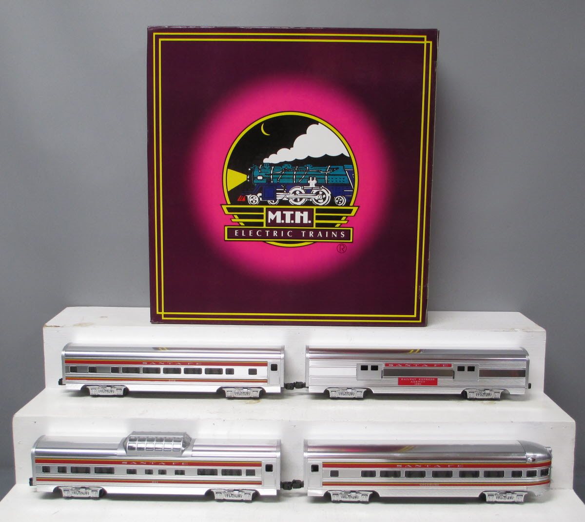 MTH 20-6021 O Santa Fe 60' Aluminum Passenger Car Set (Set of 4) LN/Box
