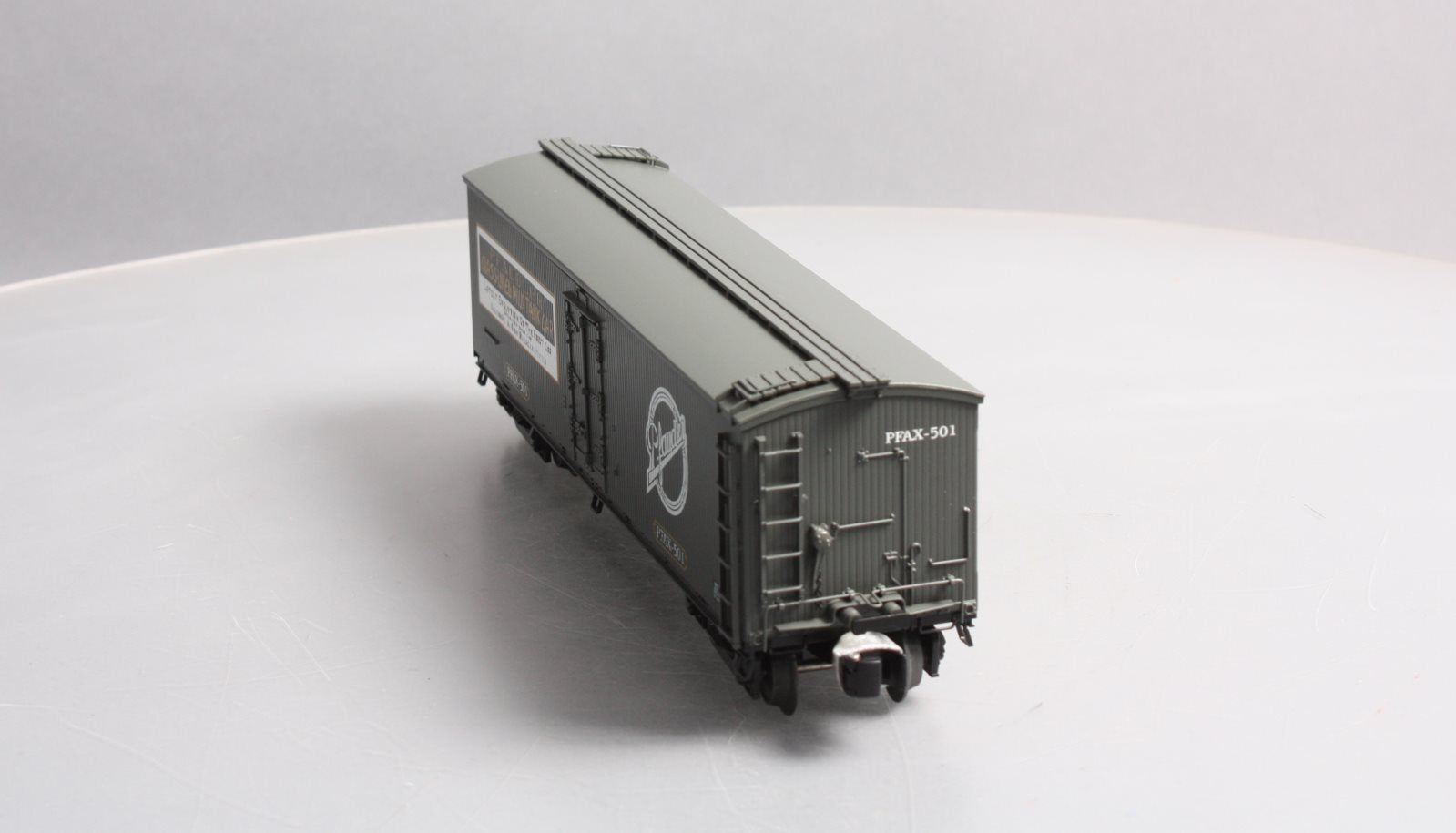 Lionel 6-17332 O Gauge Pfaudler Milk Billboard Refrigeraor Car w/ Tanks #501 NIB