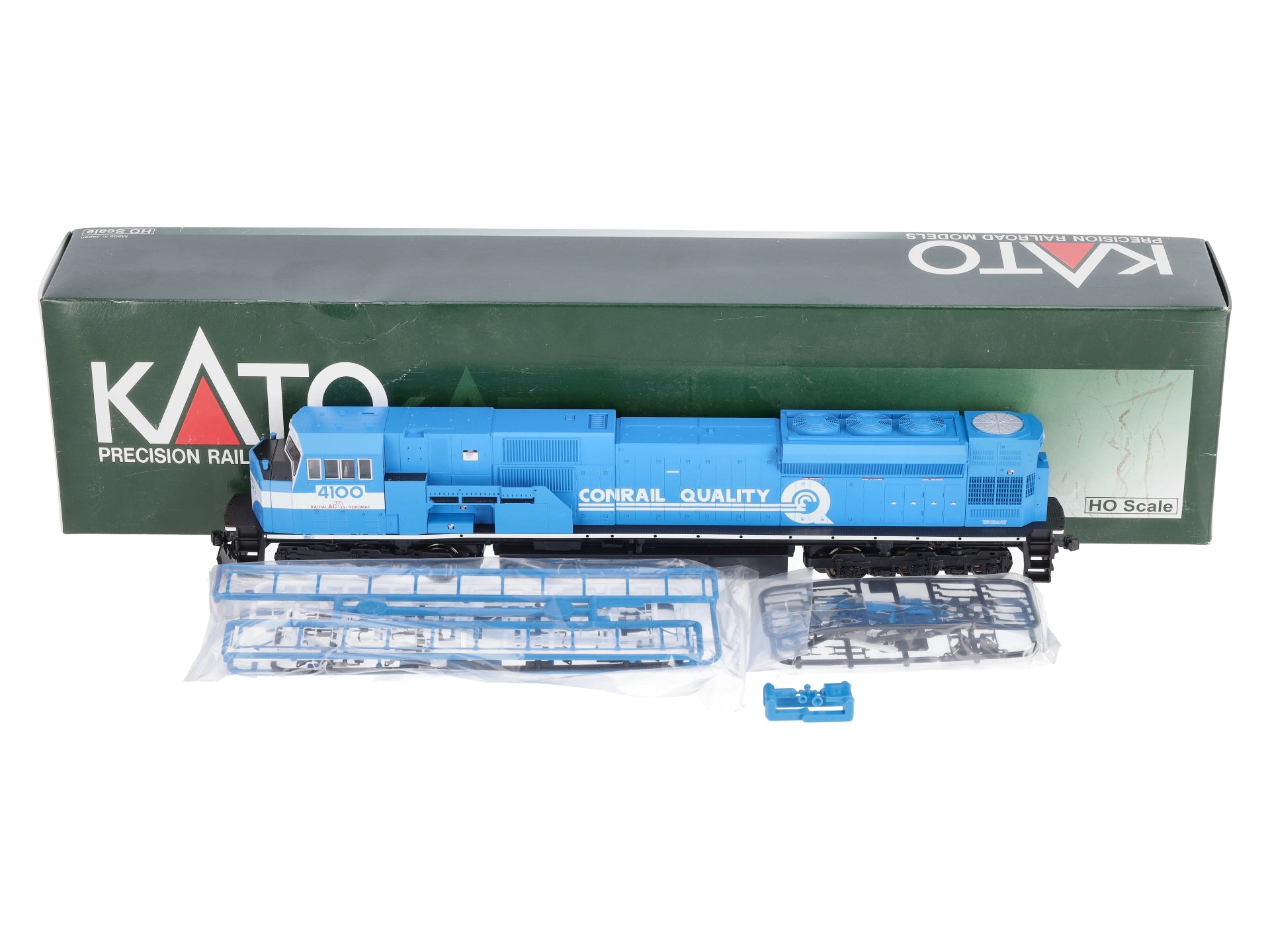 Kato 37-6371 HO Conrail Quality Diesel Locomotive #4100