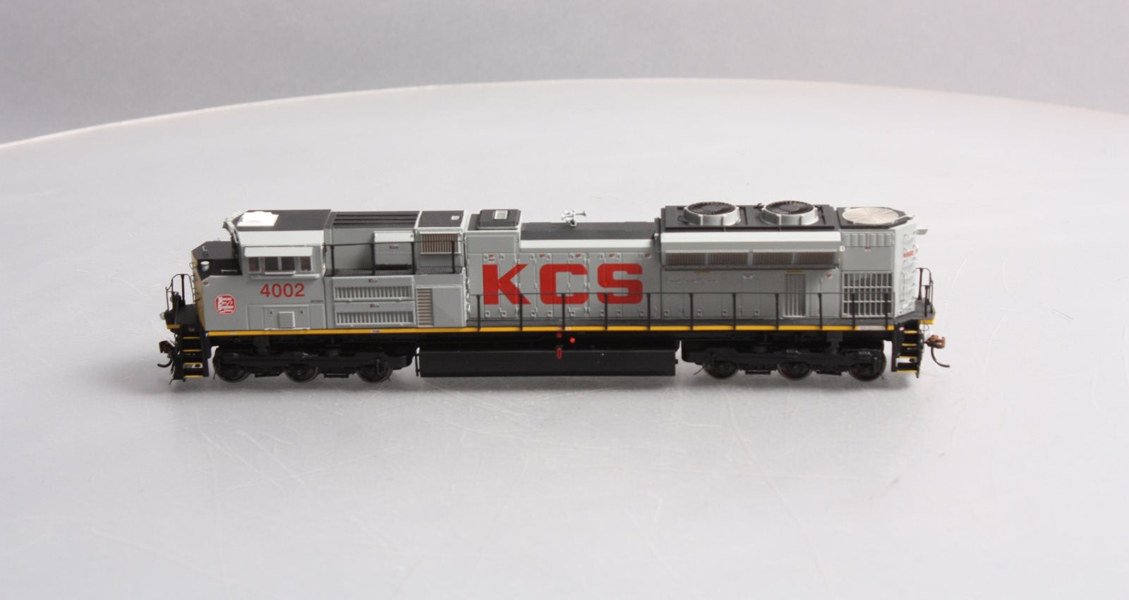 Athearn G68872 HO KCS SD70ACe Diesel Locomotive with DCC & Sound #4002