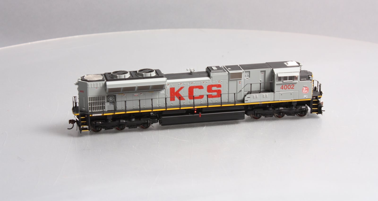 Athearn G68872 HO KCS SD70ACe Diesel Locomotive with DCC & Sound #4002
