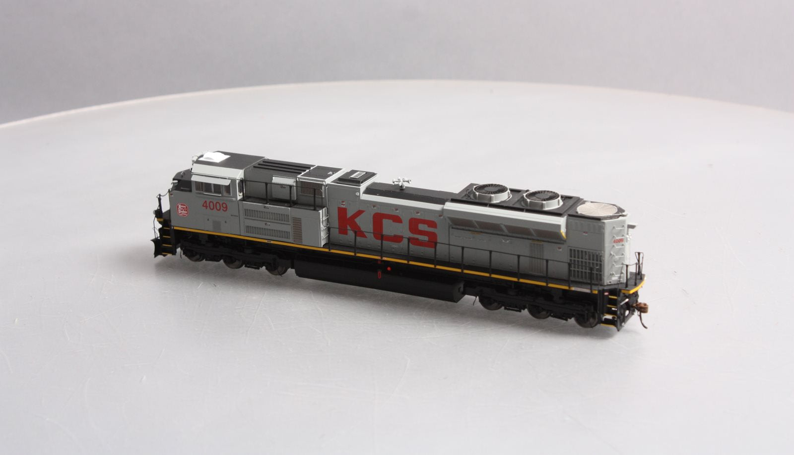 Athearn G68873 HO KCS SD70ACe Diesel Locomotive with DCC & Sound #4009