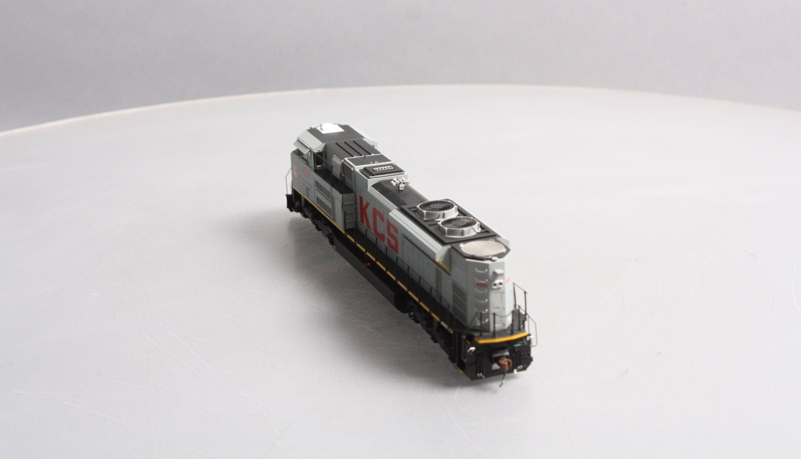 Athearn G68873 HO KCS SD70ACe Diesel Locomotive with DCC & Sound #4009