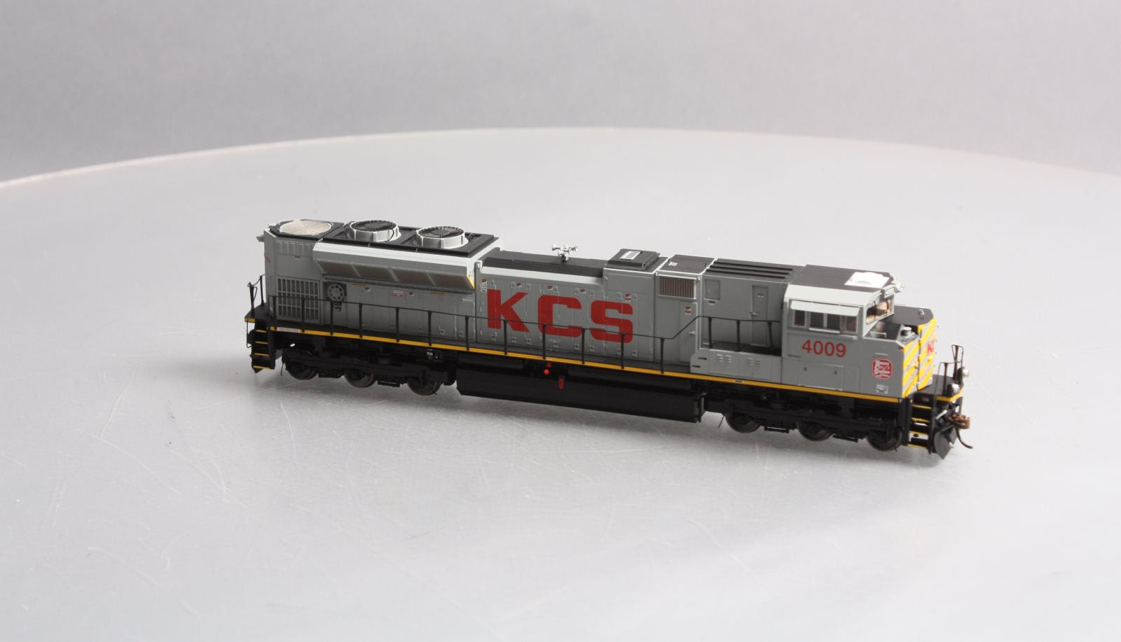 Athearn G68873 HO KCS SD70ACe Diesel Locomotive with DCC & Sound #4009