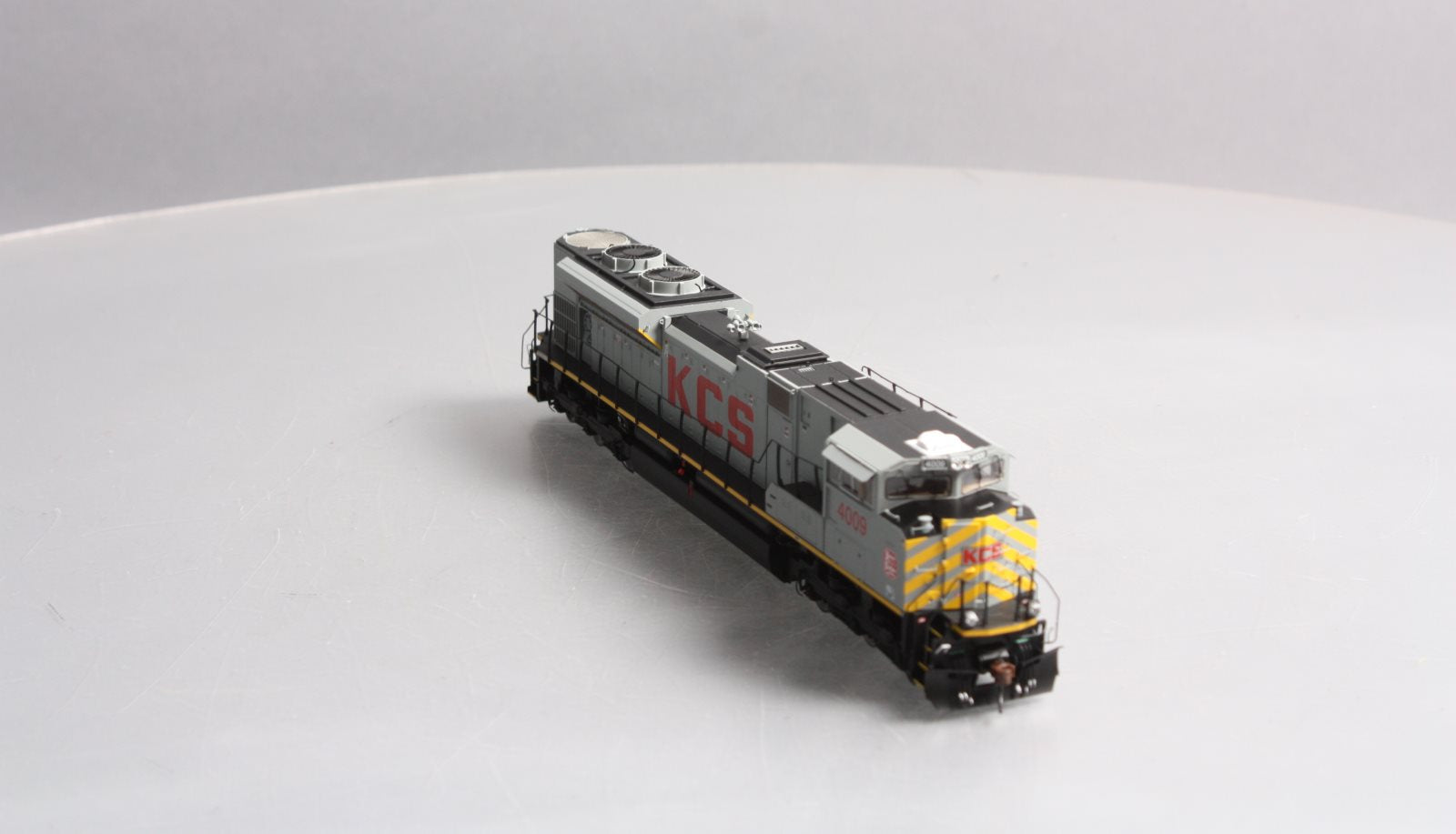 Athearn G68873 HO KCS SD70ACe Diesel Locomotive with DCC & Sound #4009