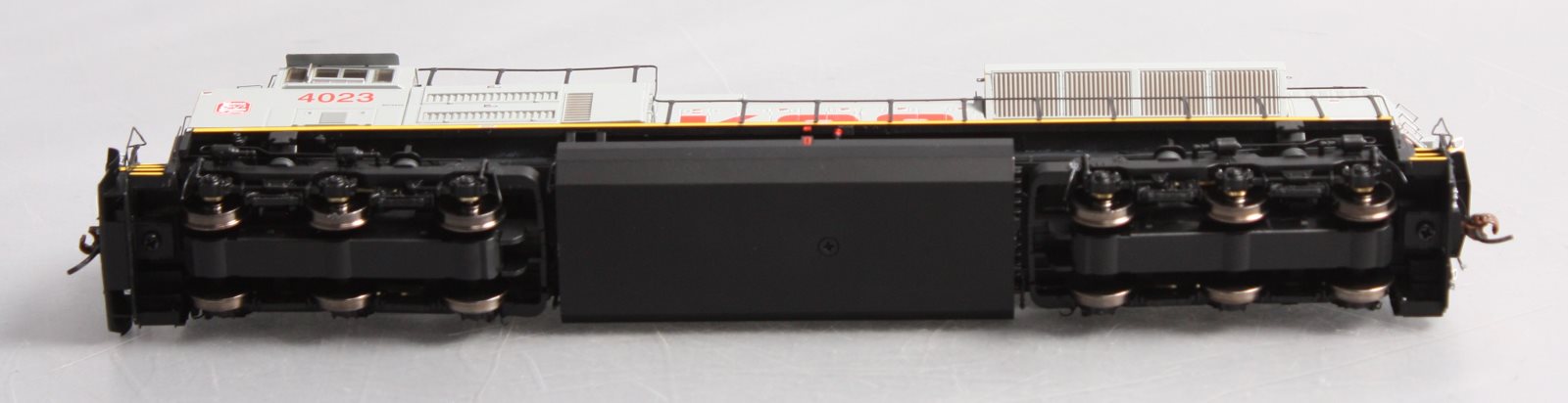 Athearn G68875 HO Scale KCS SD70ACe Diesel Locomotive #4023 w/DCC & Sound