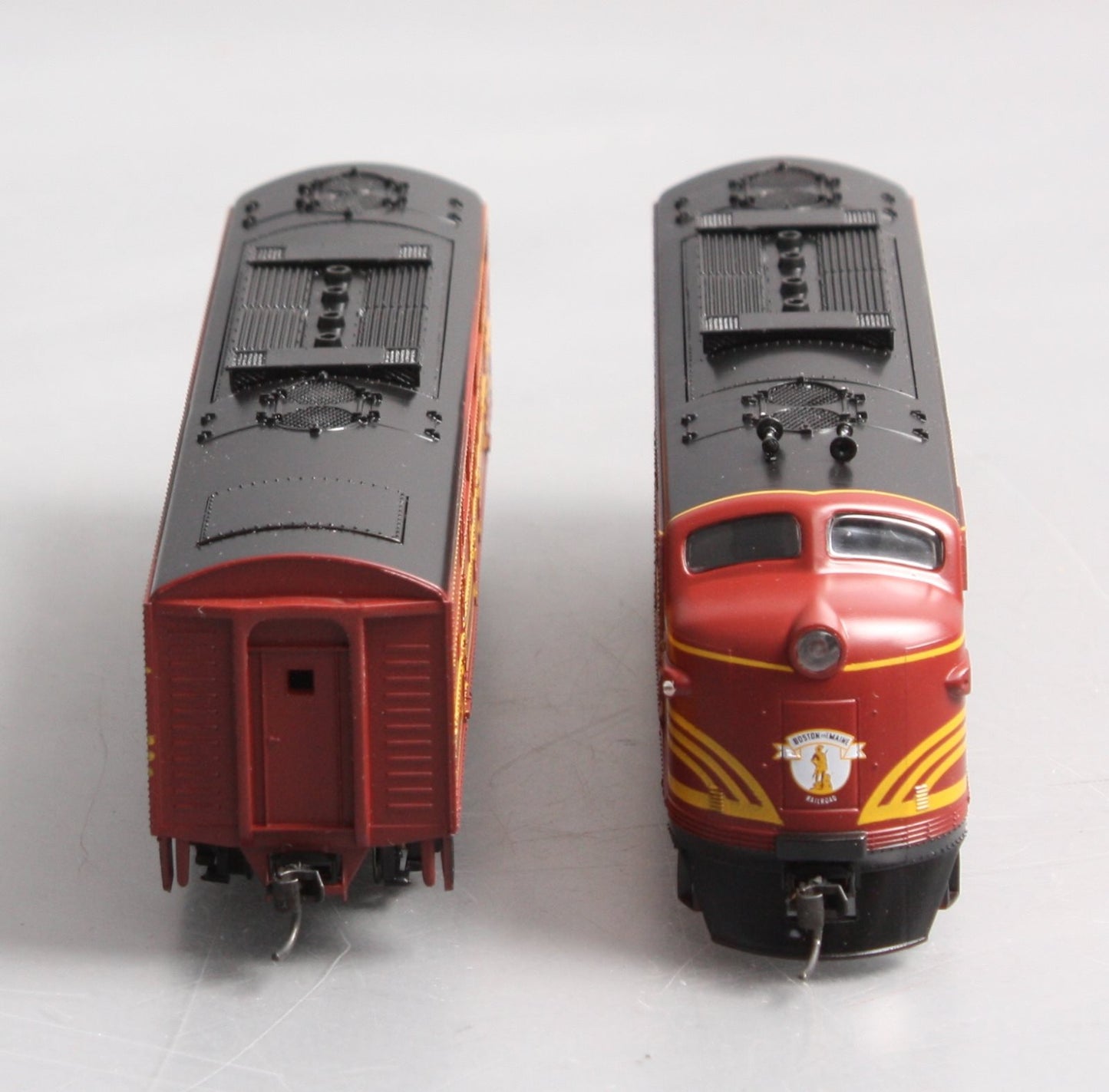 Stewart 5030 HO Boston & Maine FT A/B Powered/Dummy Diesel Locomotive Set MT/Box