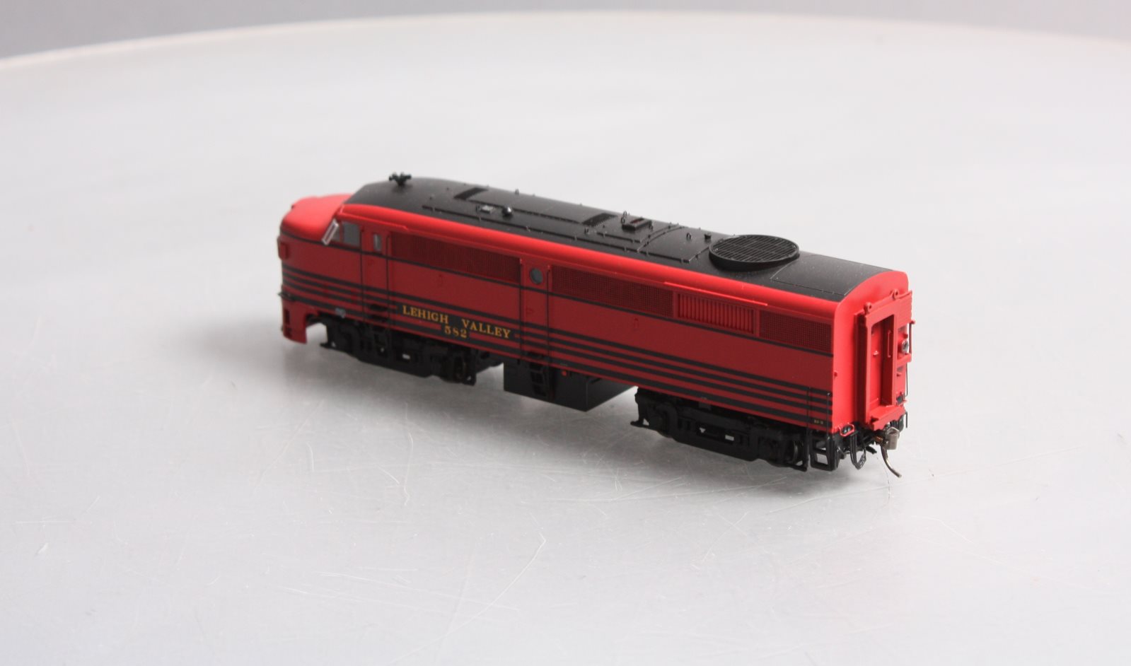 Rapido Trains 21036 HO Lehigh Valley ALCO FA-2 Diesel Loco Standard DC #582