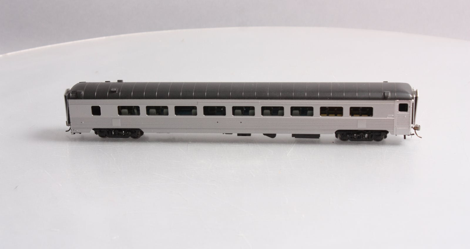 Rapido Trains 17198 HO Scale Unlettered 36-Seat Parlor Car