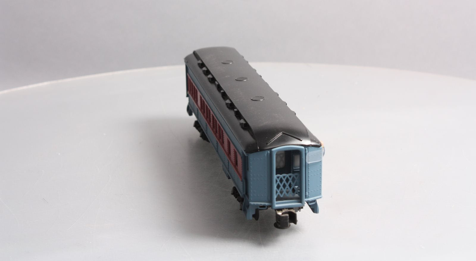 Lionel 6-36875 O Gauge Polar Express Coach with Conductor Announcements NIB