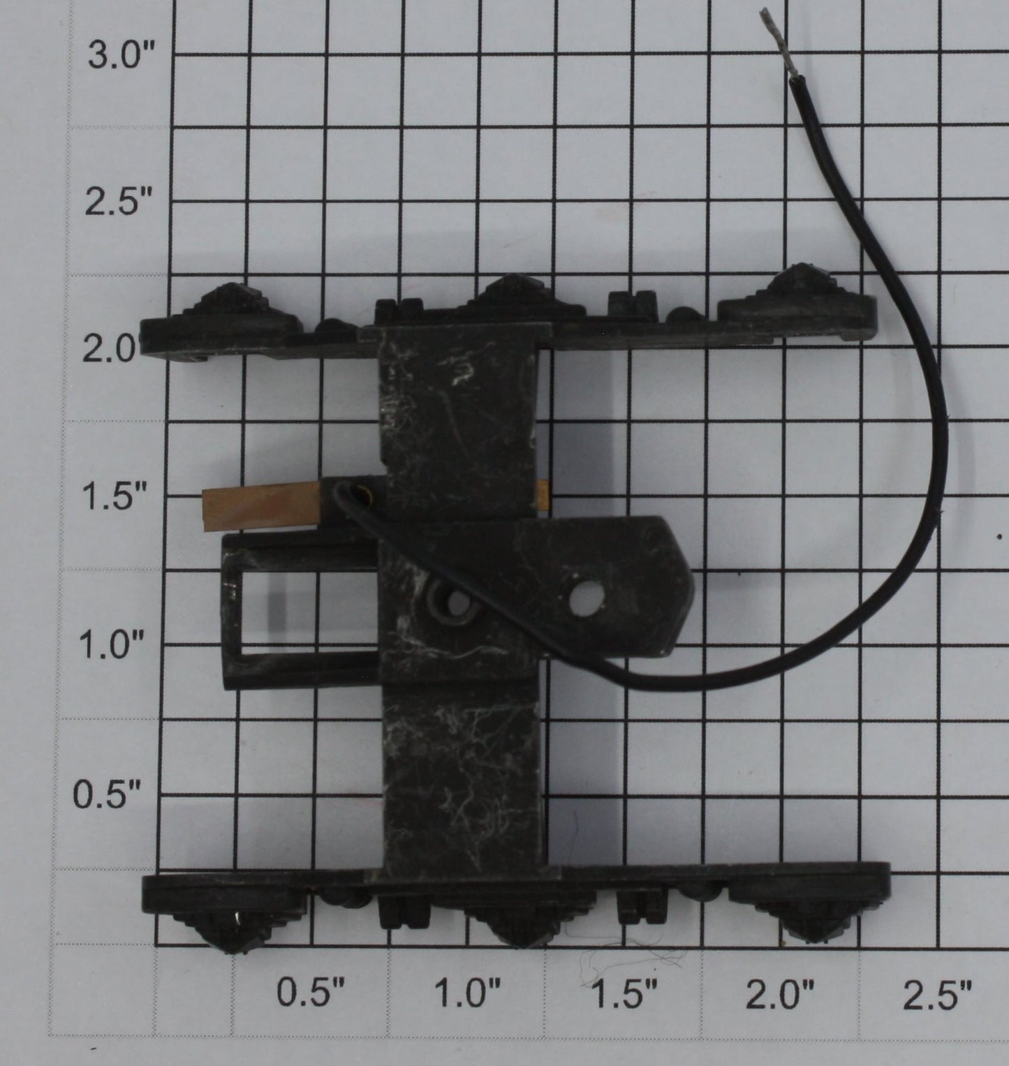 Lionel 690-8002-T50 6-Wheel Plain Truck Frame w/Ground Pickup