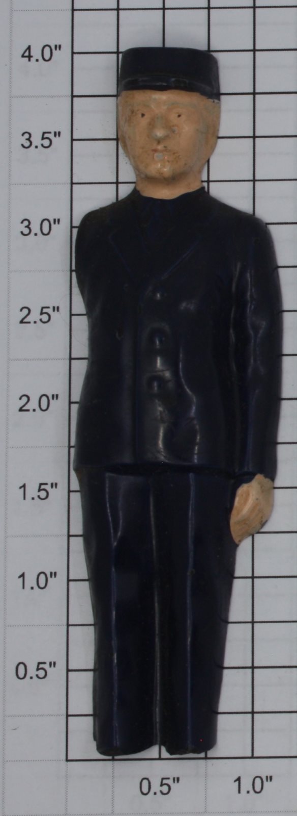 Lionel 1045-21 Flagman Front Figure Half Only-Arm Not Included