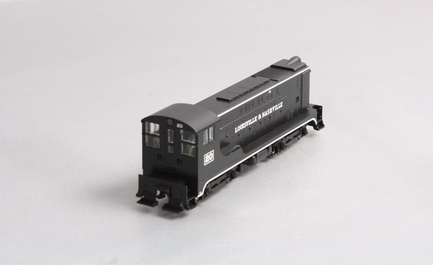 Stewart 4638 HO Louisville & Nashville Diesel Baldwin VO-660 #20 Phase II